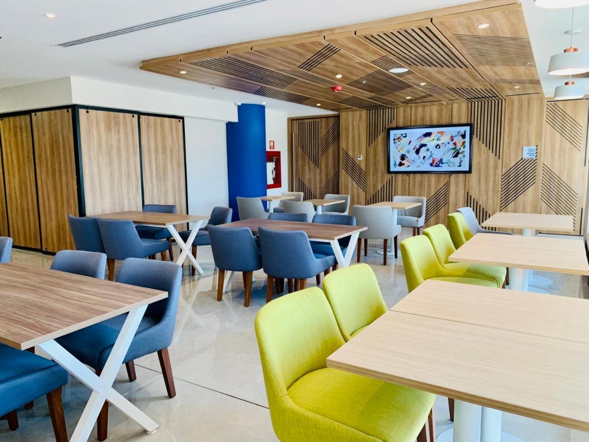 Holiday Inn Express - Guadalajara Vallarta Poniente By Ihg Zapopan Exterior foto